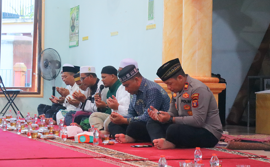 SAFARI RAMADHAN 1446 H JILID 2 DI KELURAHAN TAMA POLE : PERKUAT SILATURAHMI, SAMPAIKAN ASPIRASI WARGA 8 IMG 0232