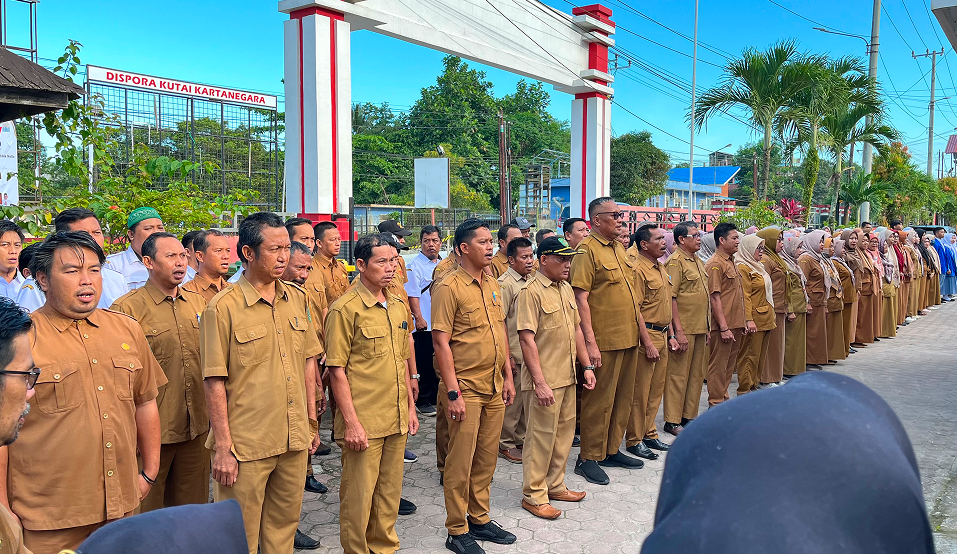 š£KECAMATAN MUARA JAWA MELAKSANAKAN APEL SENIN, DI IKUTI OLEH SELURUH ASN,PPPK, DAN SISWA PKLš£ 7 IMG 6384