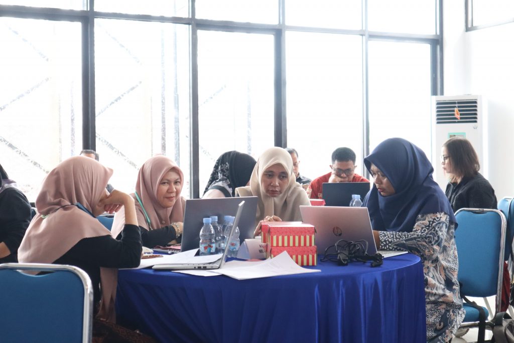 📍RAPAT REKONSILIASI BELANJA PEGAWAI DAN BELANJA WAJIB MENGIKAT LAINNYA TAHUN ANGGARAN 2025 & 2026 DIGELAR DI KECAMATAN SAMBOJA📍 4 WhatsApp Image 2025 06 19 at 19.16.31