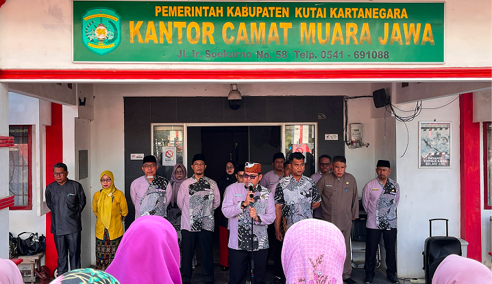APEL SENIN KECAMATAN MUARA JAWA: APRESIASI DUKUNGAN FESTIVAL ERAU 2025 DAN HIMBAUAN AKTIFKAN POSKAMLING 3 IMG 1361