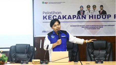 PELATIHAN KECAKAPAN HIDUP PEMUDA DI KECAMATAN MUARA JAWA: BEKAL GENERASI MUDA HADAPI TANTANGAN ZAMAN 6 IMG 4228