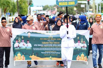 PAWAI TAARUF MTQ KE-XLVI TINGKAT KABUPATEN KUTAI KARTANEGARA: LANGKAH AWAL MEMBANGUN SPIRIT QUR’ANI DALAM MEWUJUDKAN KUKAR IDAMAN TERBAIK 13 IMG 55361