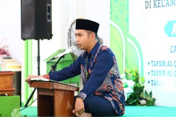 SEMANGAT TAK PADAM, KAFILAH MUARA JAWA KEMBALI TAMPIL PADA HARI KEDUA MTQ KE-XLVI KABUPATEN KUTAI KARTANEGARA DI TENGGARONG 11 Tenggarong, Senin 27 Oktober 2025 — Pelaksanaan Musabaqah Tilawatil Qur’an (MTQ) Ke-46 Tingkat Kabupaten Kutai Kartanegara terus berlanjut. Setelah semarak penampilan pada hari pertama, Kafilah Kecamatan Muara Jawa kembali memasuki arena pertandingan pada hari kedua, Senin, 27 Oktober 2025, dengan optimisme dan energi baru untuk menorehkan prestasi yang membanggakan. Babak penyisihan masih menjadi tahap penting sehingga peserta diharapkan mampu tampil maksimal untuk melaju ke babak berikutnya.
