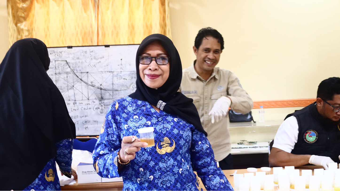 KECAMATAN MUARA JAWA GELAR TES URINE BAGI SELURUH ASN DALAM RANGKA APEL KORPRI 2 IMG 0302