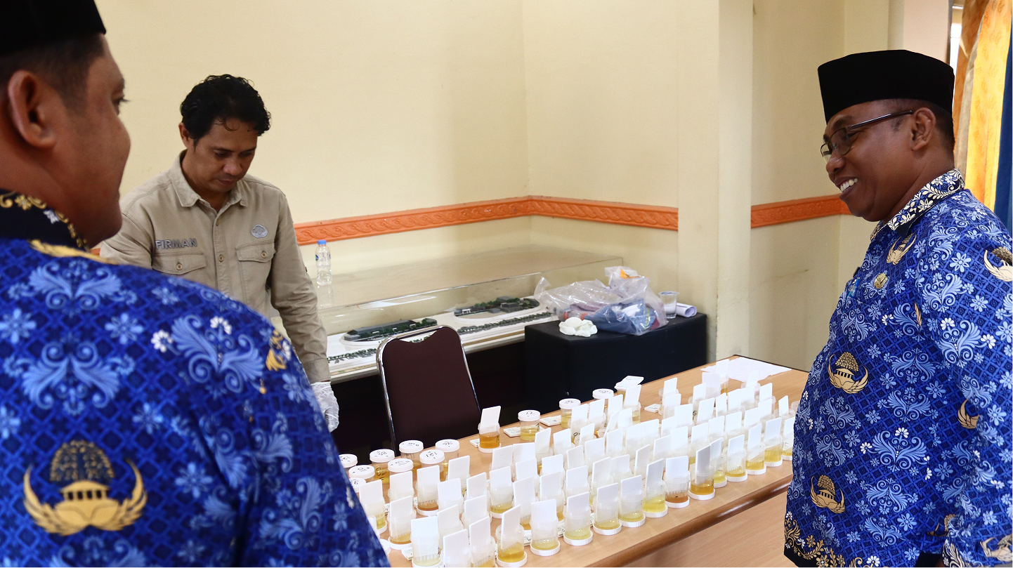 KECAMATAN MUARA JAWA GELAR TES URINE BAGI SELURUH ASN DALAM RANGKA APEL KORPRI 6 IMG 0323