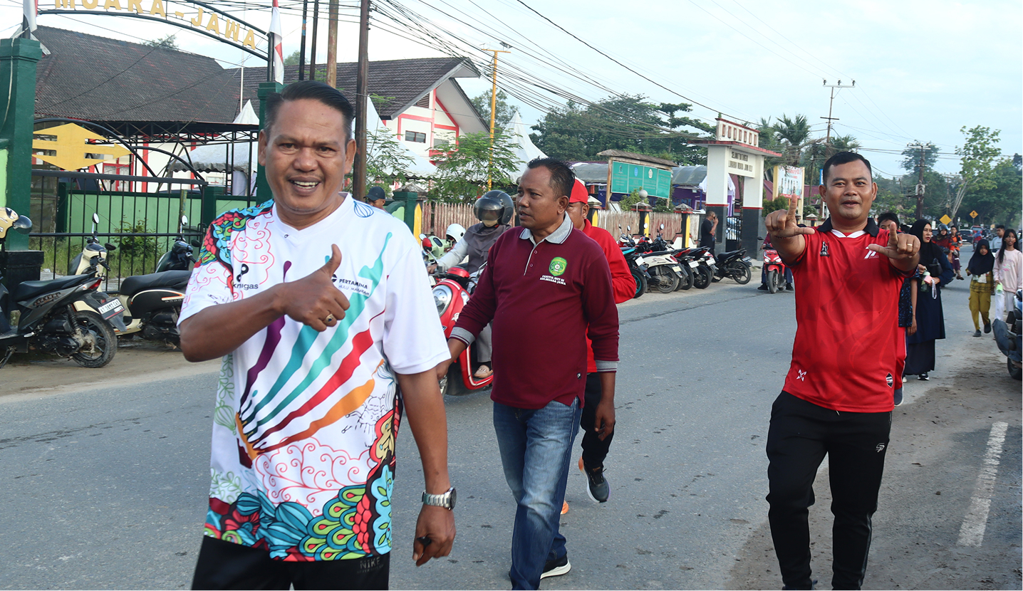 KECAMATAN MUARA JAWA GELAR JALAN SEHAT DALAM RANGKA HUT KORPRI KE-54 TAHUN 2025 DI HADIRI OLEH BUPATI DAN WAKIL BUPATI KUTAI KARTANEGARA 5 IMG 1454 1