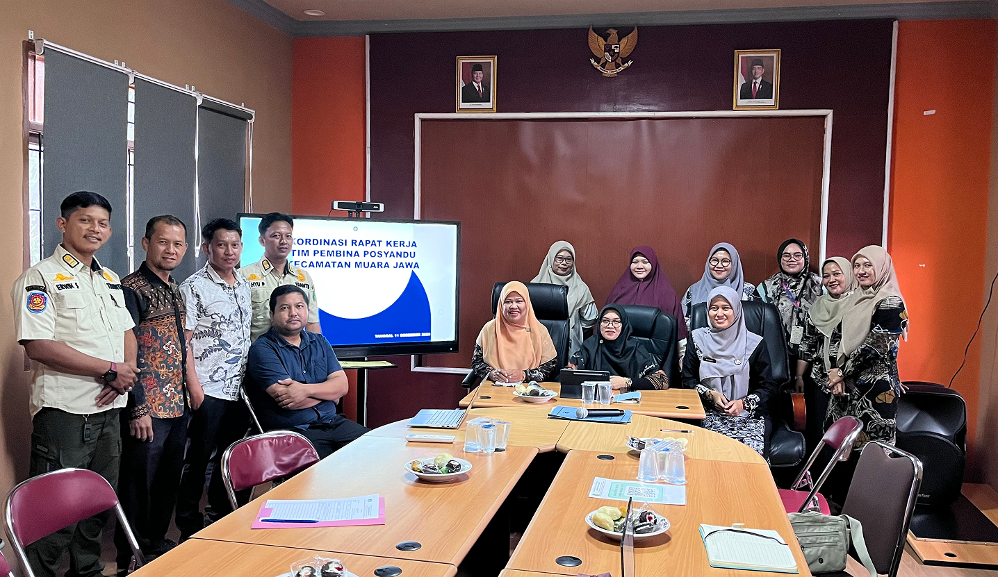 RAPAT KERJA TIM PEMBINA POSYANDU KECAMATAN MUARA JAWA BAHAS PENGUATAN KINERJA LINTAS BIDANG 7 IMG 8338