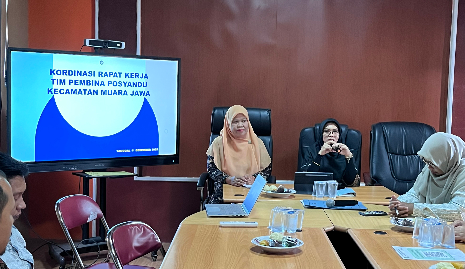 RAPAT KERJA TIM PEMBINA POSYANDU KECAMATAN MUARA JAWA BAHAS PENGUATAN KINERJA LINTAS BIDANG 2 IMG 8345
