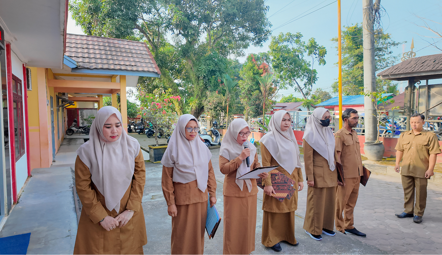 APEL SENIN : CAMAT MUARA JAWA TEKANKAN PENINGKATAN KOMPETENSI ASN SERTA KESIAPAN KECAMATAN MUARA JAWA SEBAGAI TUAN RUMAH MTQ KABUPATEN TAHUN 2026 6 DJI 20260126080714 0014 D 1