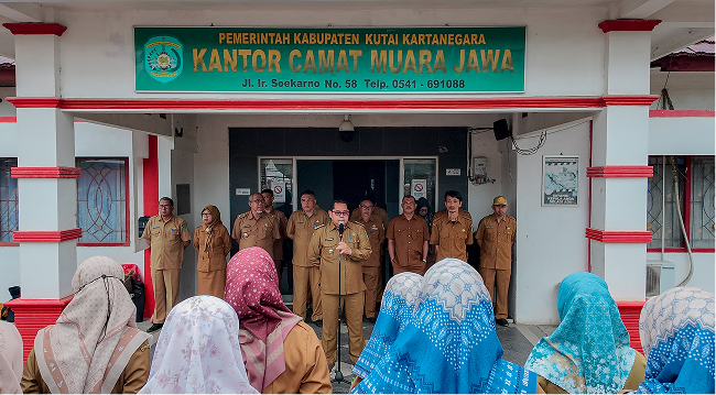 APEL SENIN PAGI PEMERINTAH KECAMATAN MUARA JAWA BAHAS PENANGANAN BANJIR DAN PERSIAPAN PEMERIKSAAN BPK 6 DJI 20260202081645 0017 D 1q 1
