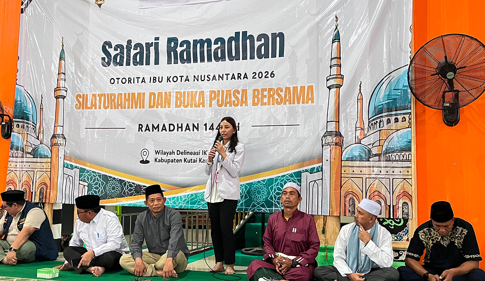 SAFARI RAMADHAN OTORITA IKN 2026 DI MASJID AL-WASILAH MUARA JAWA PESISIR, PERKUAT SILATURAHMI DAN BERBAGI KEPEDULIAN KEPADA MASYARAKAT 10 Salah satu agenda yang menjadi perhatian masyarakat dalam kegiatan Safari Ramadhan kali ini adalah adanya layanan pemeriksaan kesehatan gratis bagi masyarakat. Layanan ini diberikan oleh Mayapada Hospital yang saat ini juga hadir di kawasan Ibu Kota Nusantara.
Mayapada Hospital dikenal sebagai salah satu jaringan rumah sakit swasta terkemuka di Indonesia yang berada di bawah naungan Mayapada Healthcare (SRAJ). Rumah sakit ini didirikan oleh Dato' Sri Prof. Dr. Tahir dan telah memiliki reputasi baik dalam pelayanan kesehatan dengan standar internasional.
Dengan akreditasi internasional Joint Commission International (JCI) serta akreditasi Paripurna di tingkat nasional, Mayapada Hospital menawarkan berbagai layanan kesehatan unggulan yang disebut sebagai Center of Excellence. Beberapa layanan unggulan tersebut meliputi bidang neurosains, kardiologi, onkologi, hingga berbagai layanan medis modern lainnya.
Kehadiran layanan pemeriksaan kesehatan gratis ini memberikan kesempatan bagi masyarakat Kecamatan Muara Jawa, khususnya warga Kelurahan Muara Jawa Pesisir, untuk melakukan pemeriksaan kesehatan secara langsung oleh tenaga medis profesional. Masyarakat terlihat sangat antusias memanfaatkan layanan ini sebagai bentuk perhatian terhadap kesehatan di bulan suci Ramadhan.
Selain itu, keberadaan fasilitas kesehatan yang berkualitas di kawasan IKN diharapkan dapat semakin meningkatkan akses pelayanan kesehatan bagi masyarakat di wilayah sekitar.