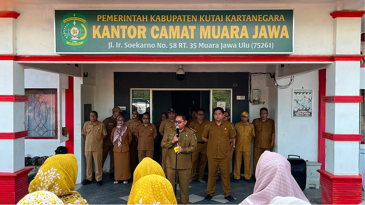 APEL SENIN PAGI KECAMATAN MUARA JAWA TEKANKAN EFISIENSI ANGGARAN TANPA MENGURANGI KUALITAS PELAYANAN PUBLIK