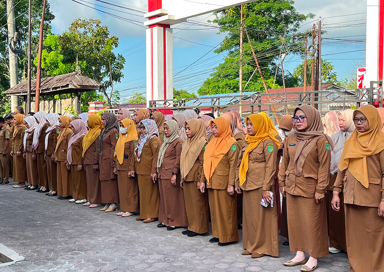 DISIPLIN HARI INI, PELAYANAN LEBIH BAIK ESOK HARI! ASN DIHARAPKAN TERUS TINGKATKAN KINERJA DAN PELAYANAN UNTUK MASYARAKAT 3 IMG 9804 1