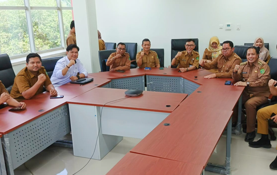 CAMAT DAN SEKCAM MUARA JAWA HADIRI RAPAT KOORDINASI PERSIAPAN PENILAIAN CAMAT BERPRESTASI TINGKAT PROVINSI KALIMANTAN TIMUR TAHUN 2026